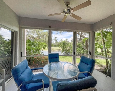 2403 Fairway Drive N - Photo Thumbnail 17