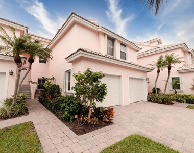 2403 Fairway Drive N - Photo Thumbnail 1