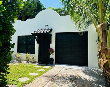 1036 Francis Street - Photo Thumbnail 1