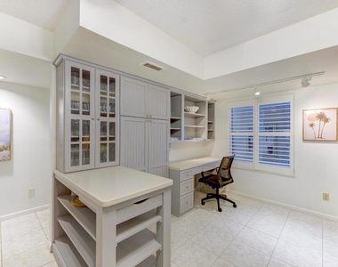 2571 Ne Ocean Boulevard - Photo Thumbnail 3