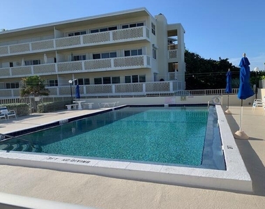 2565 S Ocean 2060 Boulevard - Photo Thumbnail 5