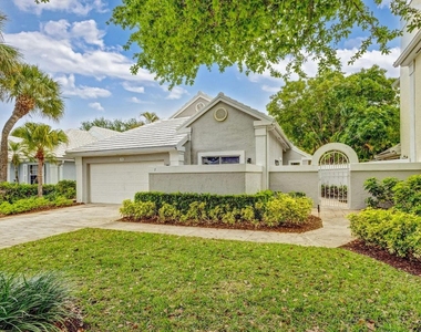 7 Wyndham Lane - Photo Thumbnail 2