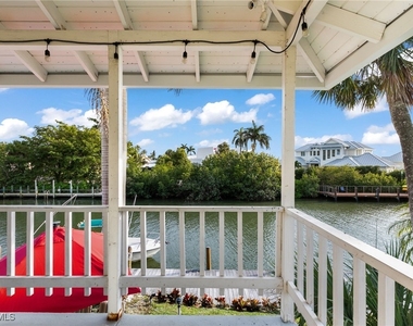 1360 Chesapeake Avenue - Photo Thumbnail 8