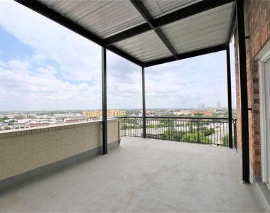 230 W Alabama - Photo Thumbnail 14
