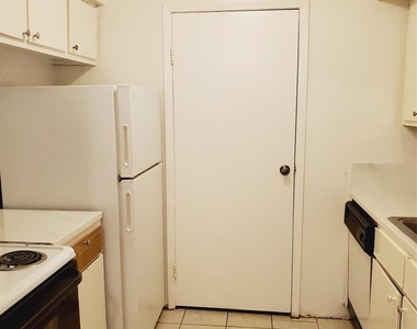12511 Ashford Meadow Drive - Photo Thumbnail 6