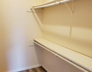 12511 Ashford Meadow Drive - Photo Thumbnail 13