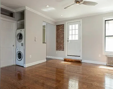 326 East 100th Street - Photo Thumbnail 2