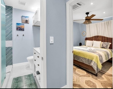 1210 Bay Palm Boulevard - Photo Thumbnail 5