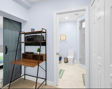 1210 Bay Palm Boulevard - Photo Thumbnail 11