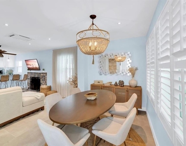 1210 Bay Palm Boulevard - Photo Thumbnail 10