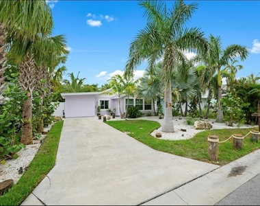 1210 Bay Palm Boulevard - Photo Thumbnail 1