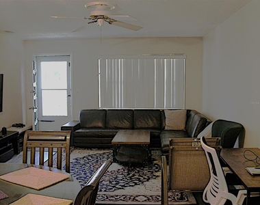 5217 81st Street N - Photo Thumbnail 3
