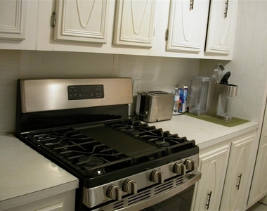 5217 81st Street N - Photo Thumbnail 6