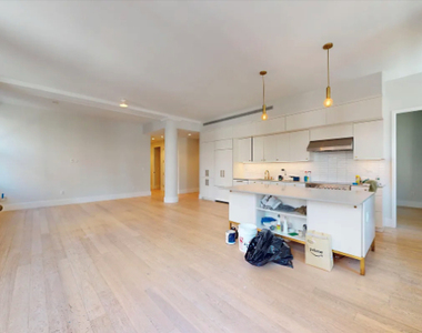452 Broome Street - Photo Thumbnail 2
