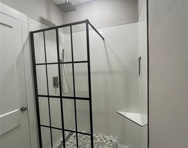 3303 W Empedrado Street - Photo Thumbnail 12
