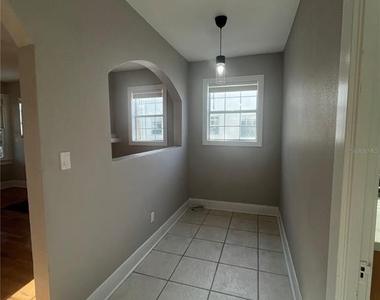 3303 W Empedrado Street - Photo Thumbnail 5