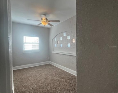3303 W Empedrado Street - Photo Thumbnail 13