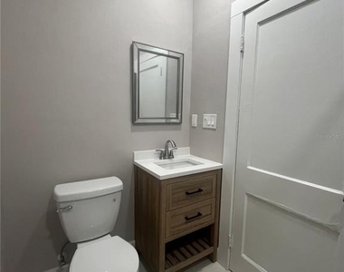3303 W Empedrado Street - Photo Thumbnail 11