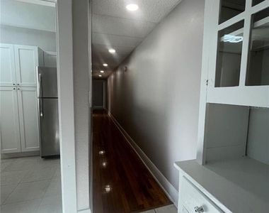 3303 W Empedrado Street - Photo Thumbnail 8