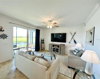 14071 Heritage Landing Boulevard - Photo Thumbnail 5