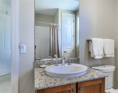 8581 Amberjack Circle - Photo Thumbnail 11