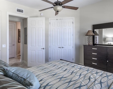 8581 Amberjack Circle - Photo Thumbnail 14