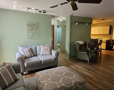 4139 66th Street Circle W - Photo Thumbnail 10