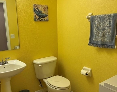 1188 N Tamiami Trail - Photo Thumbnail 15