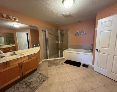 1188 N Tamiami Trail - Photo Thumbnail 11