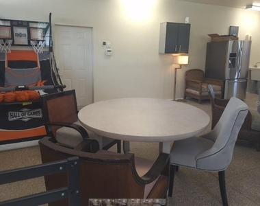 1203 Lyric Lane - Photo Thumbnail 37