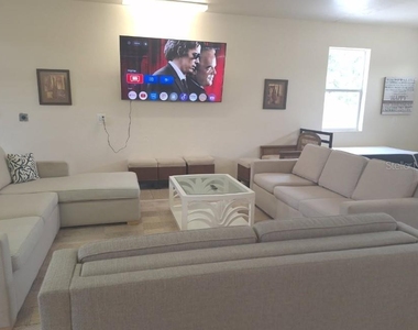 1203 Lyric Lane - Photo Thumbnail 33