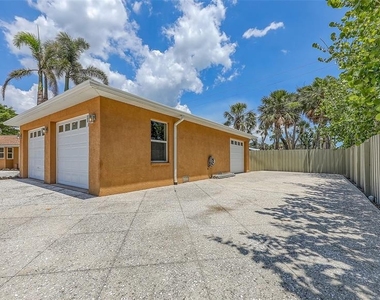 1203 Lyric Lane - Photo Thumbnail 29