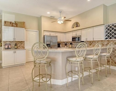 9477 Cedar Ridge Lane - Photo Thumbnail 6