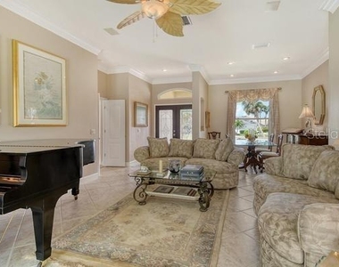 9477 Cedar Ridge Lane - Photo Thumbnail 5