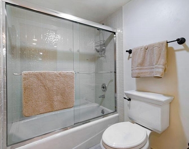 5070 N Ocean Drive - Photo Thumbnail 14