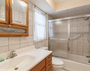 392 King Street - Photo Thumbnail 11