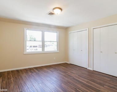 392 King Street - Photo Thumbnail 10