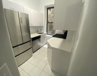  West 72nd Street - Photo Thumbnail 7