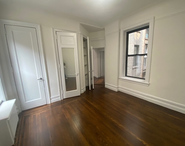  West 72nd Street - Photo Thumbnail 3