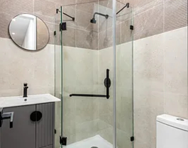 2039 Gates Avenue - Photo Thumbnail 7