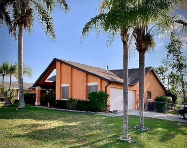 3402 Se 11th Avenue - Photo Thumbnail 1