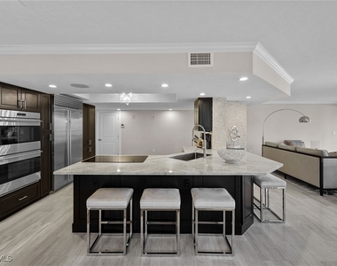9653 Gulf Shore Drive - Photo Thumbnail 3