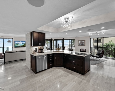 9653 Gulf Shore Drive - Photo Thumbnail 7