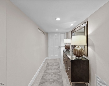 9653 Gulf Shore Drive - Photo Thumbnail 17