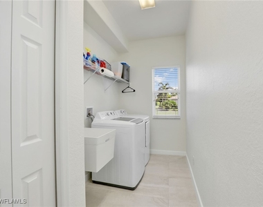 8845 Lely Island Circle - Photo Thumbnail 37