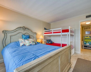105 Island Way - Photo Thumbnail 8