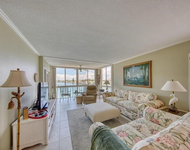 105 Island Way - Photo Thumbnail 18
