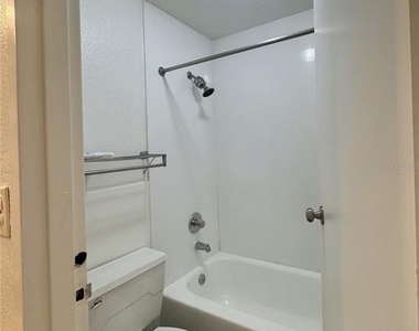 7900 S Orange Blossom Trail - Photo Thumbnail 6