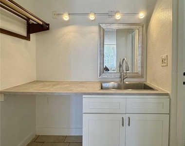 7900 S Orange Blossom Trail - Photo Thumbnail 5