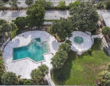 7900 S Orange Blossom Trail - Photo Thumbnail 7